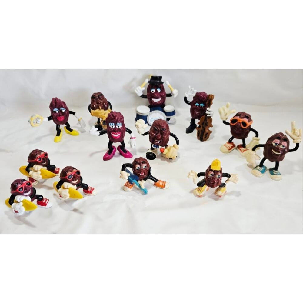Lot Of 13 Vintage 1980s California Raisins Band, Surfing, Skating PVC Figurines